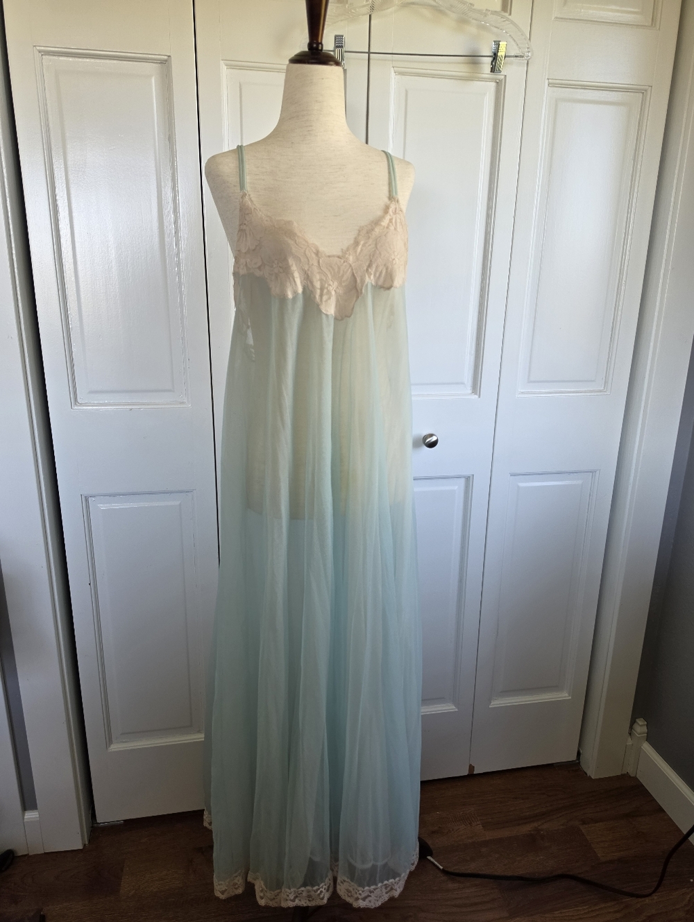 Vintage Val Mode Turquoise Nightie & Peignoir